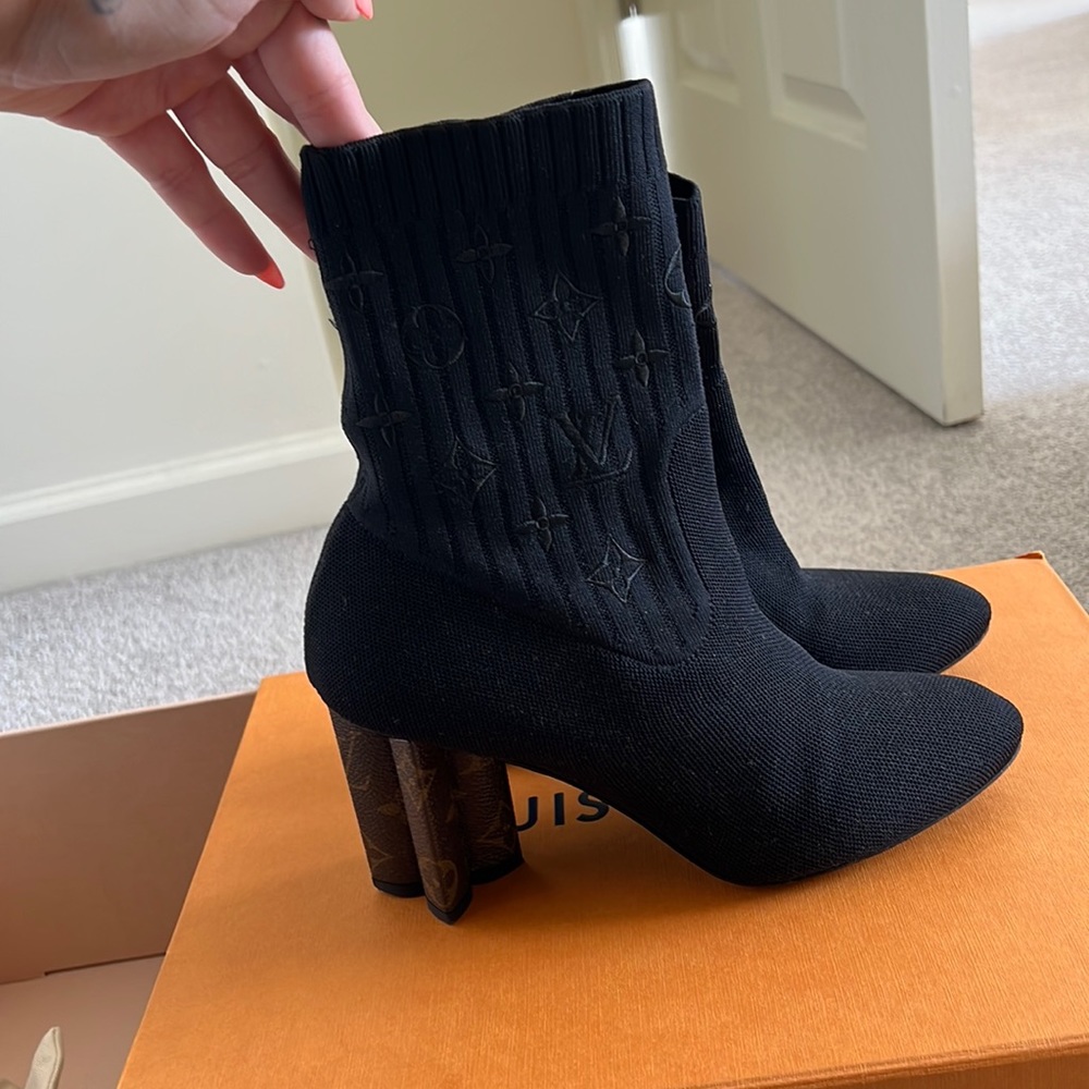 Woman’s Louie Vuitton boots